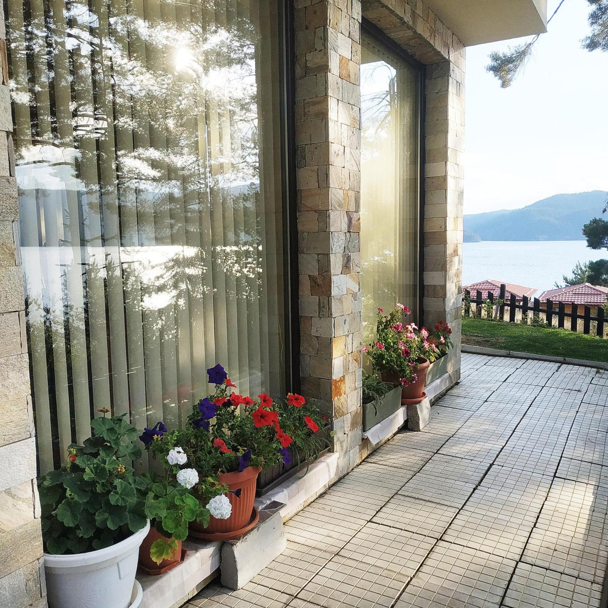 Къща За Гости Сиана Dospat Exterior foto